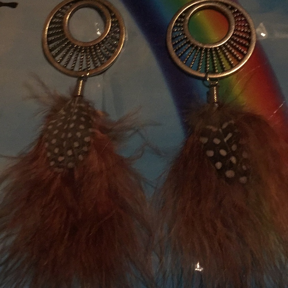 Feather Earrings - Picture 12 of 13